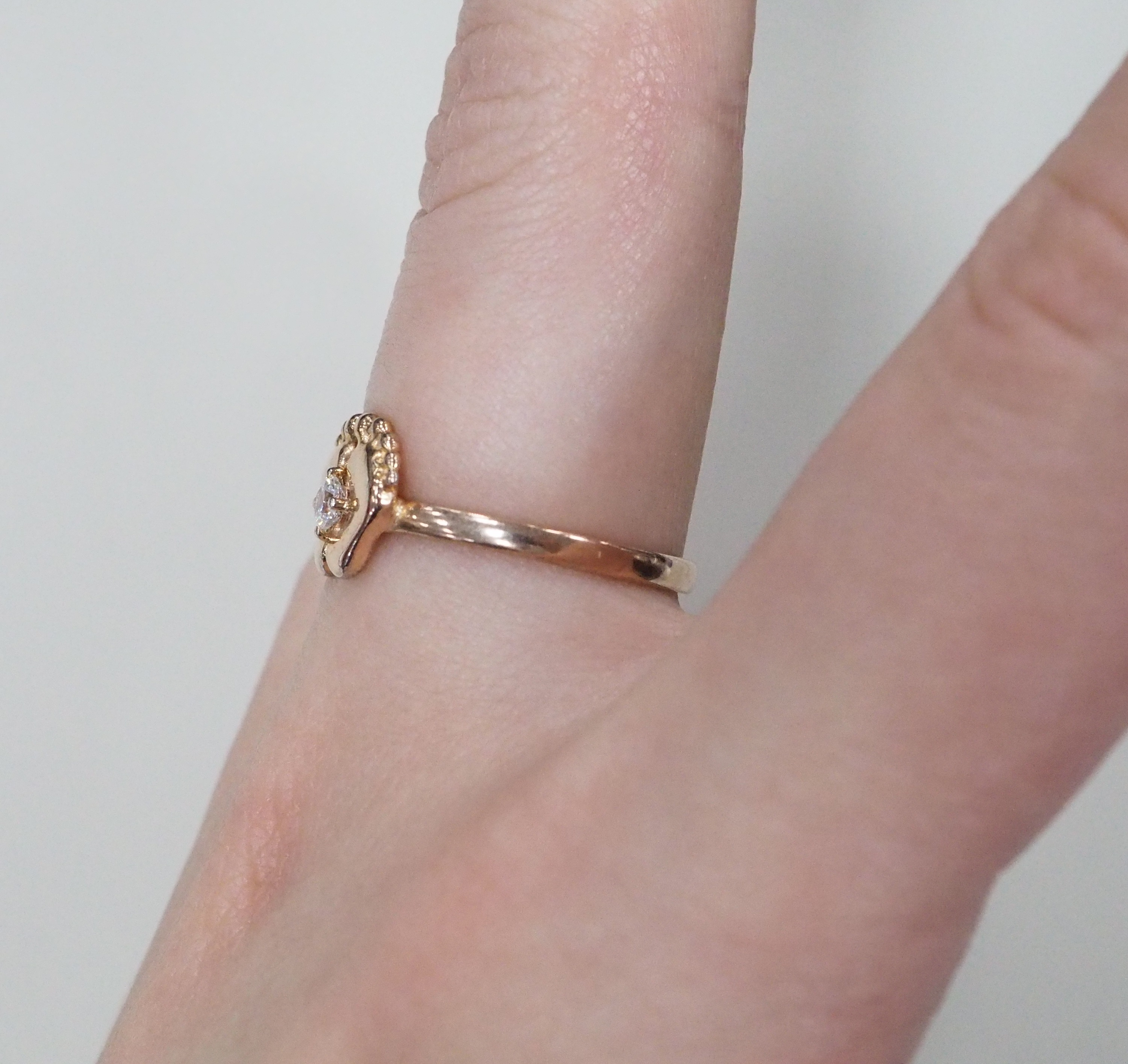 Серебряное кольцо с фианитом